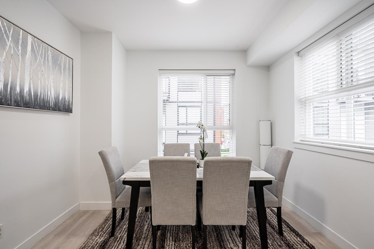 Walk-In Closet Photo of 31 19760 55 Avenue, Langley, BC