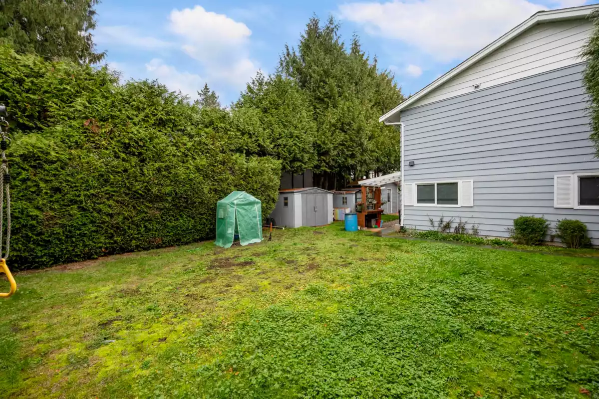 Neighborhood Park Photo Near 19617 48 Avenue, Langley, BC