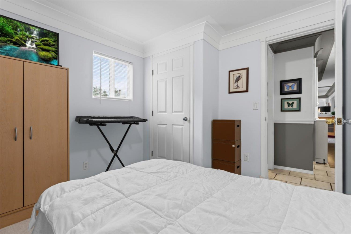 Entry Foyer Photo of 15 52324 Yale Road, Rosedale, BC