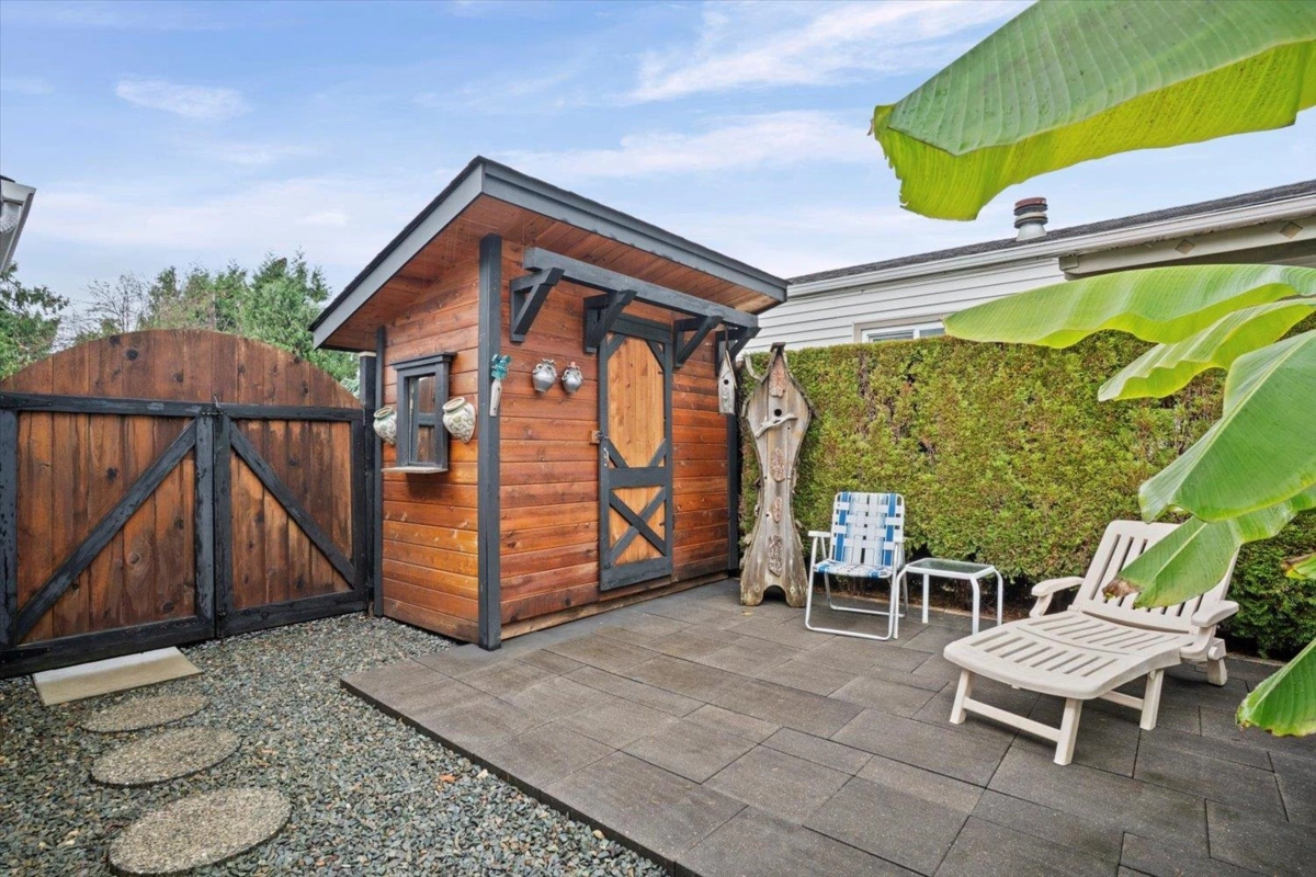 Front Yard Photo of 15 52324 Yale Road, Rosedale, BC