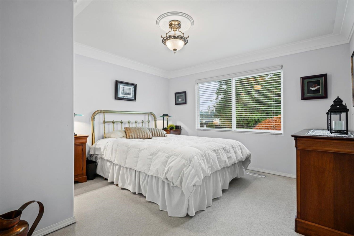 Guest Bathroom Photo of 15 52324 Yale Road, Rosedale, BC