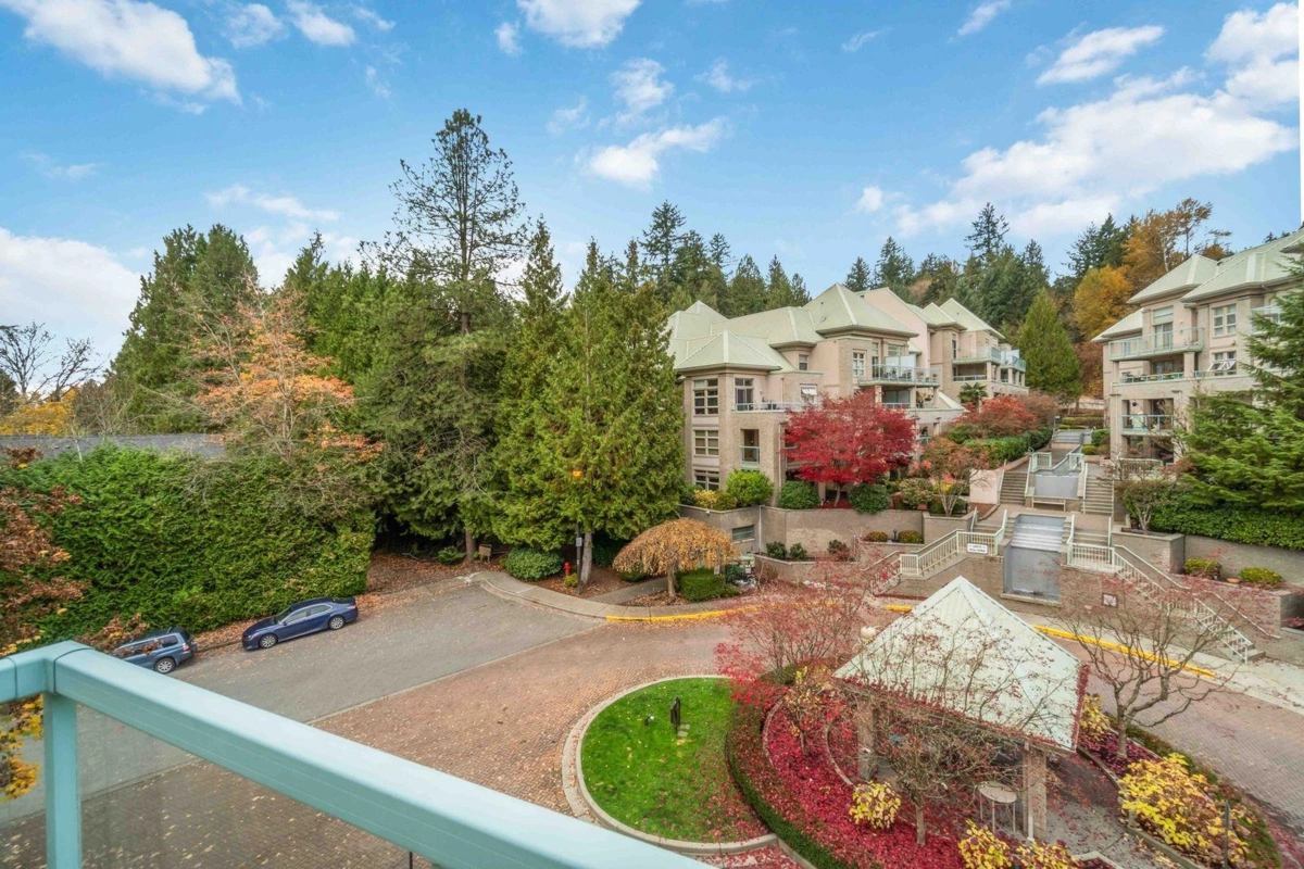 Mudroom Photo of 410 301 Maude Road, Port Moody, BC