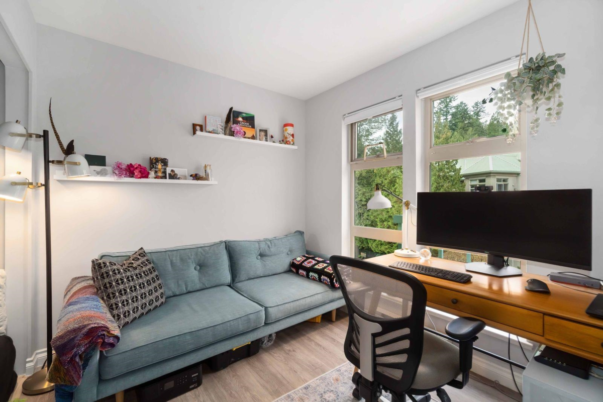Powder Room Photo of 410 301 Maude Road, Port Moody, BC