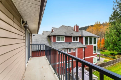 Hallway Photo of 44414 Mclaren Drive, Chilliwack, BC