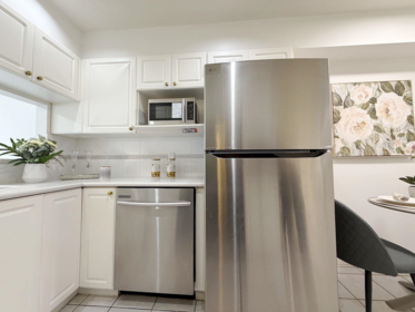 Kitchen Island Photo of 4 10795 No 2 Road, Richmond, BC