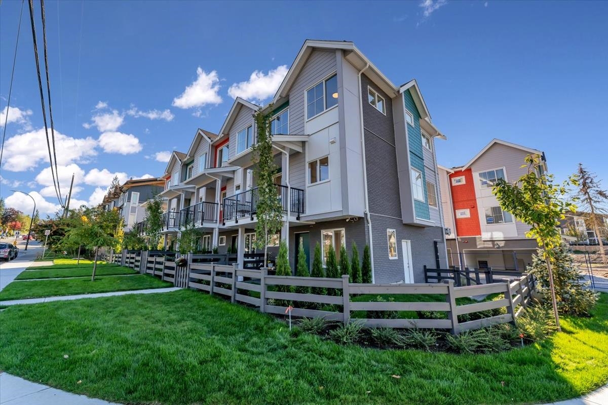 Fitness Center Photo Near 1 10392 240a Street, Maple Ridge, BC