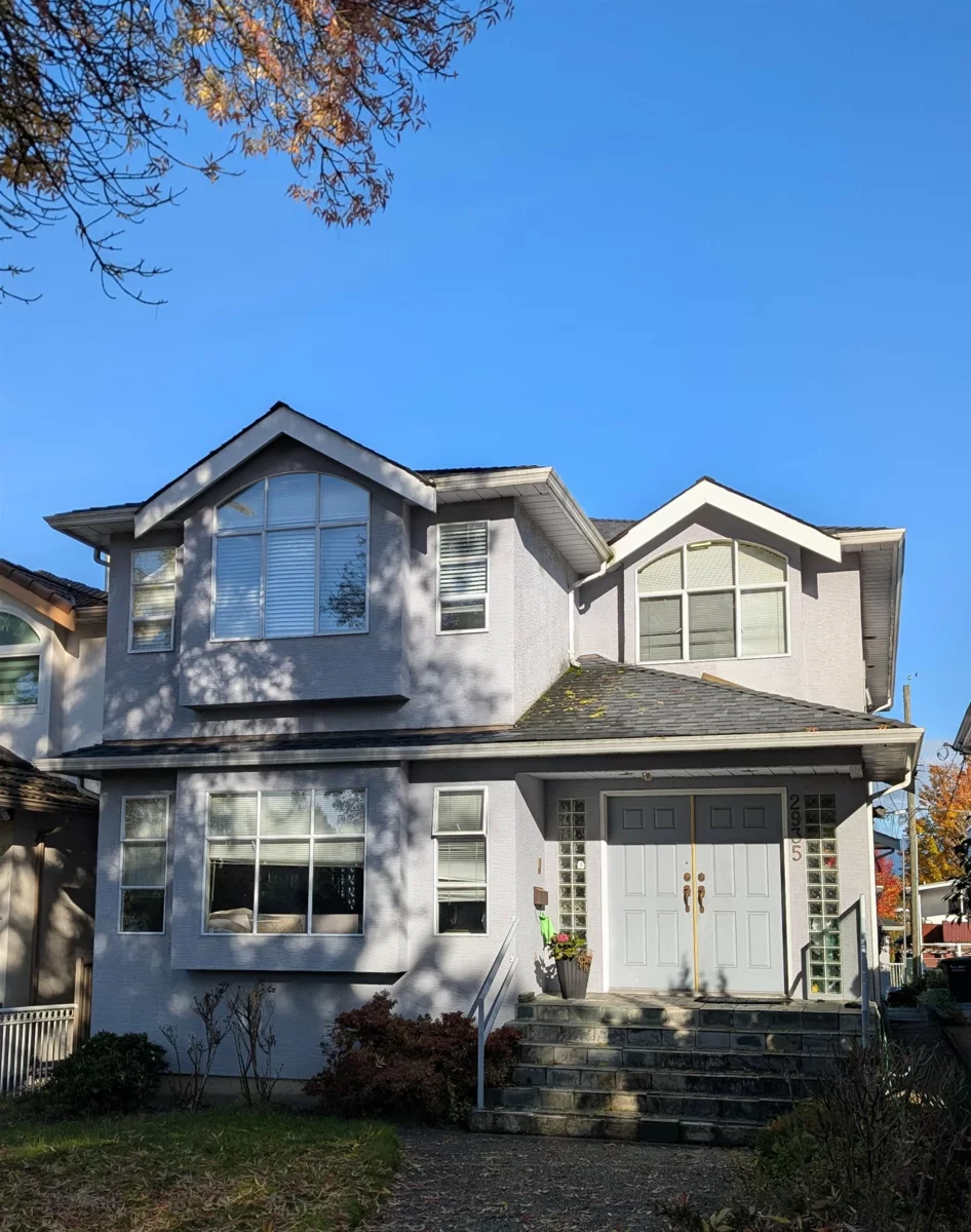 Exterior Front Photo of 2935 E 17th Avenue, Vancouver, BC