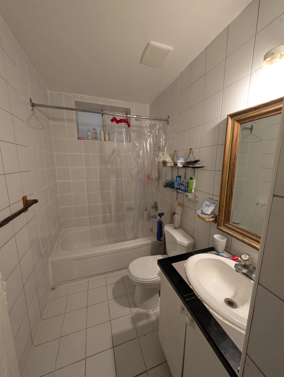 Outdoor Deck Photo of 2935 E 17th Avenue, Vancouver, BC