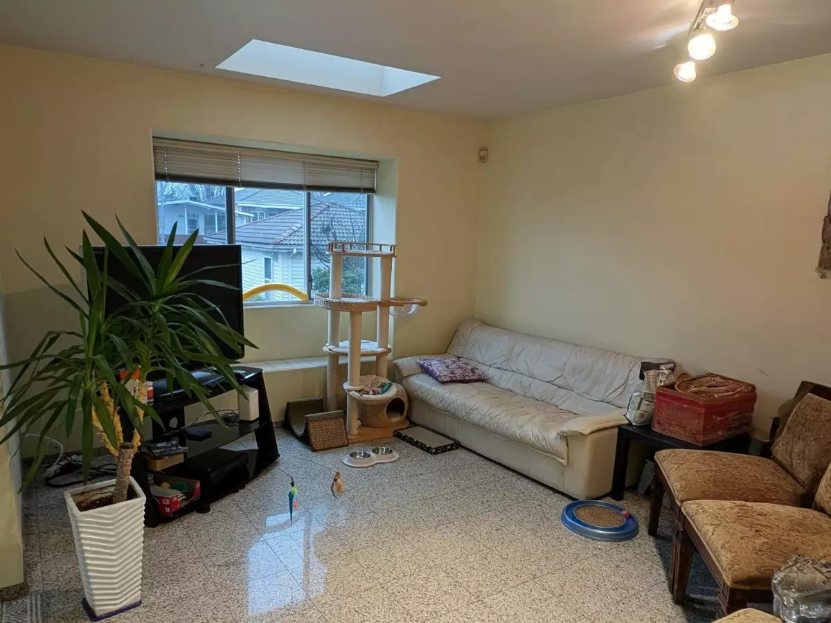 Pantry Photo of 2935 E 17th Avenue, Vancouver, BC