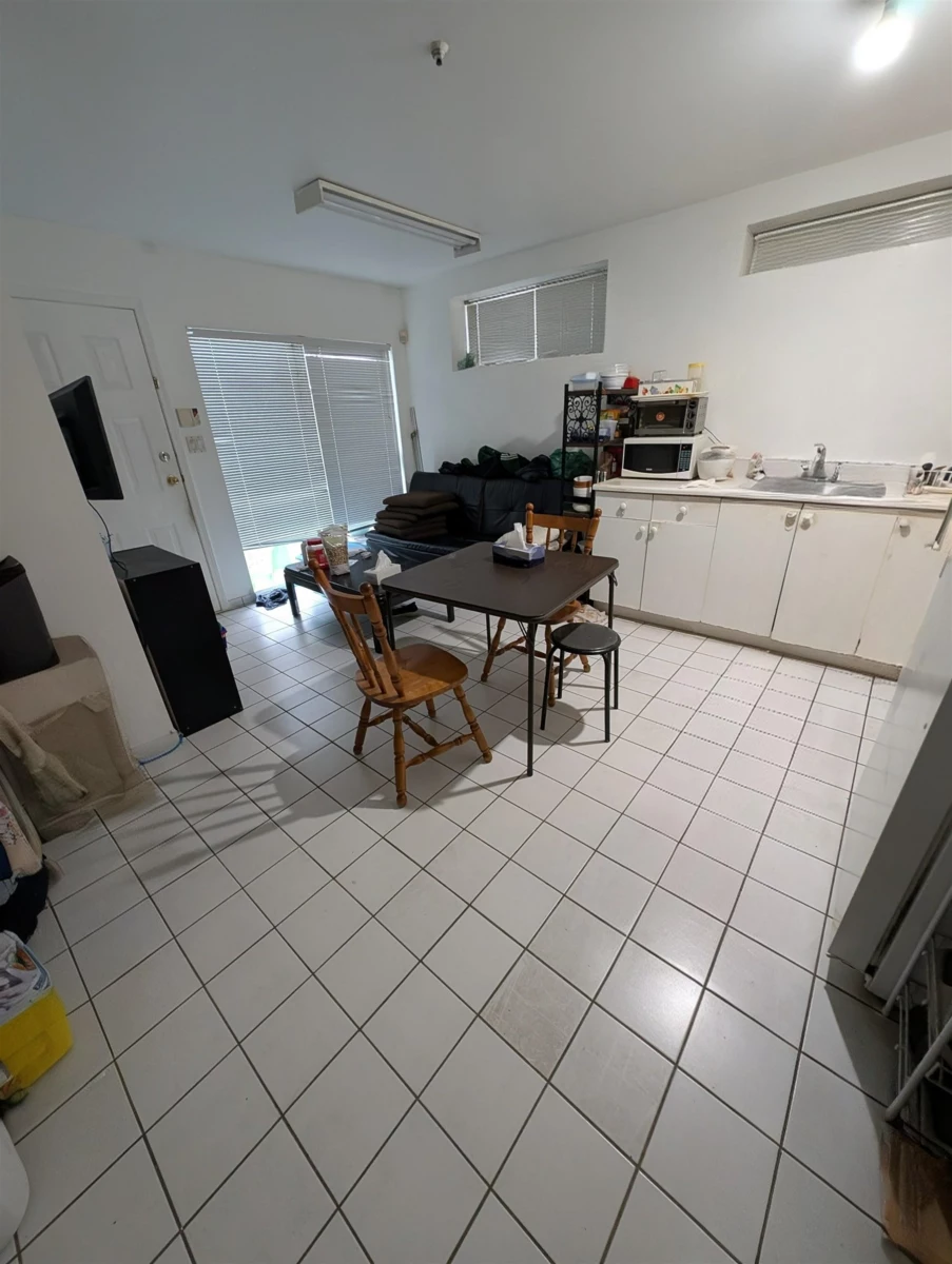 Staircase Photo of 2935 E 17th Avenue, Vancouver, BC