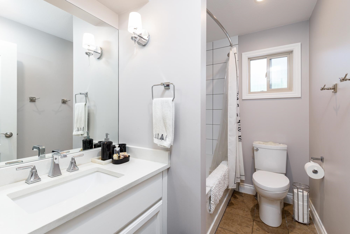 Front Yard Photo of 35485 Calgary Avenue, Abbotsford, BC