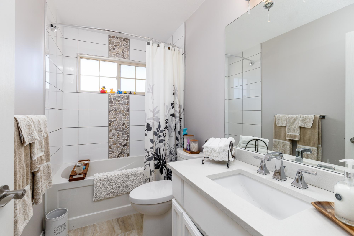 Mudroom Photo of 35485 Calgary Avenue, Abbotsford, BC