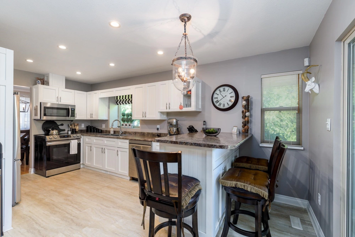 Pantry Photo of 35485 Calgary Avenue, Abbotsford, BC