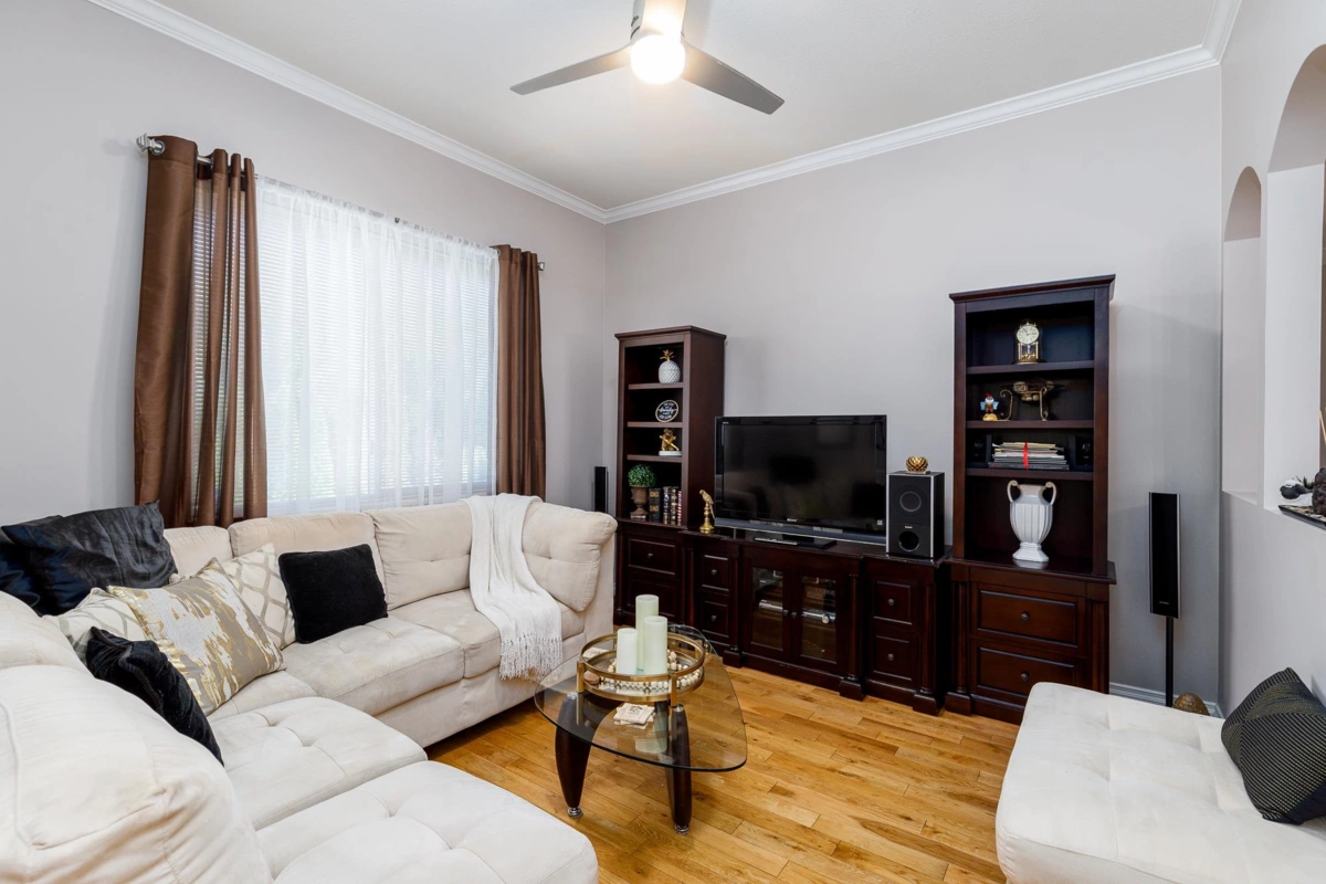 Primary Bathroom Photo of 35485 Calgary Avenue, Abbotsford, BC