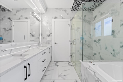 Laundry Room Photo of 13836 80 Avenue, Surrey, BC