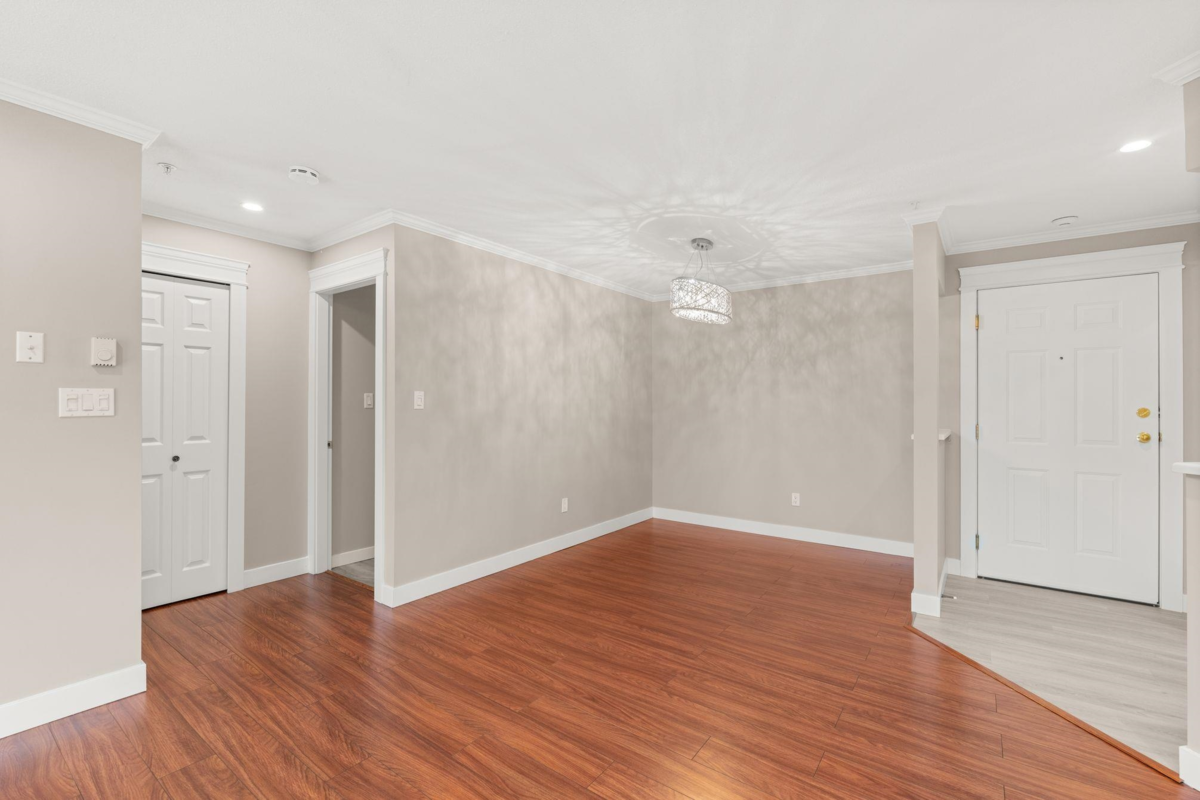 Bedroom 2 Photo of 209 32044 Old Yale Road, Abbotsford, BC