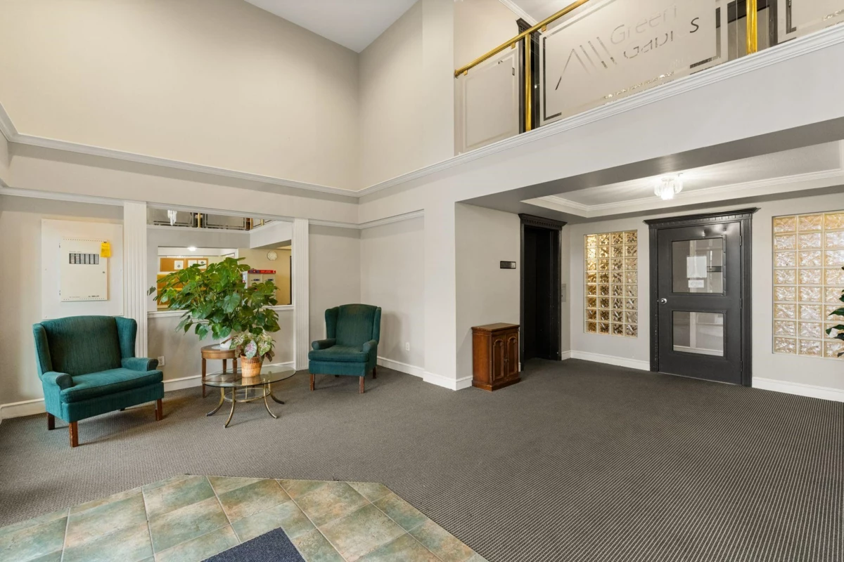 Outdoor Deck Photo of 209 32044 Old Yale Road, Abbotsford, BC