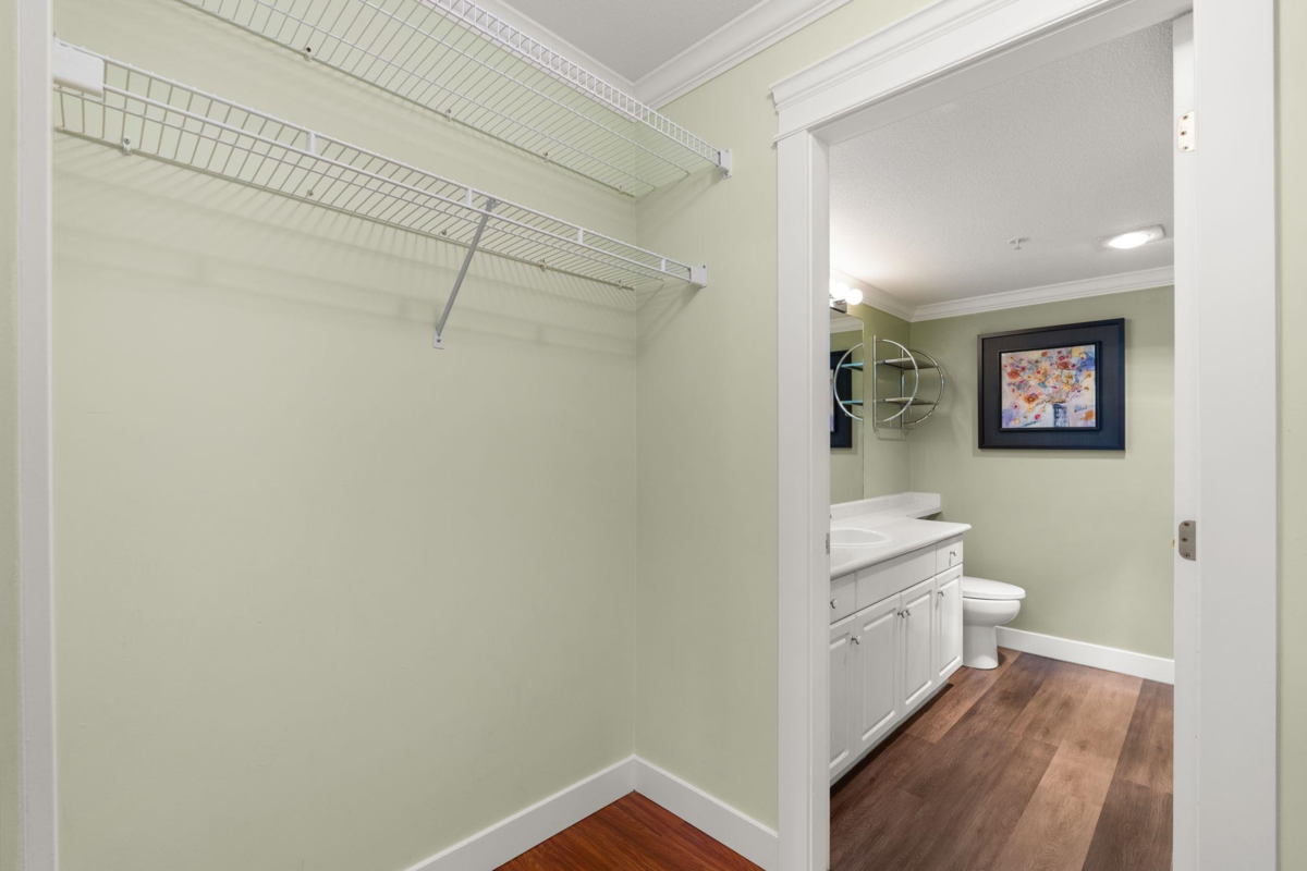 Staircase Photo of 209 32044 Old Yale Road, Abbotsford, BC