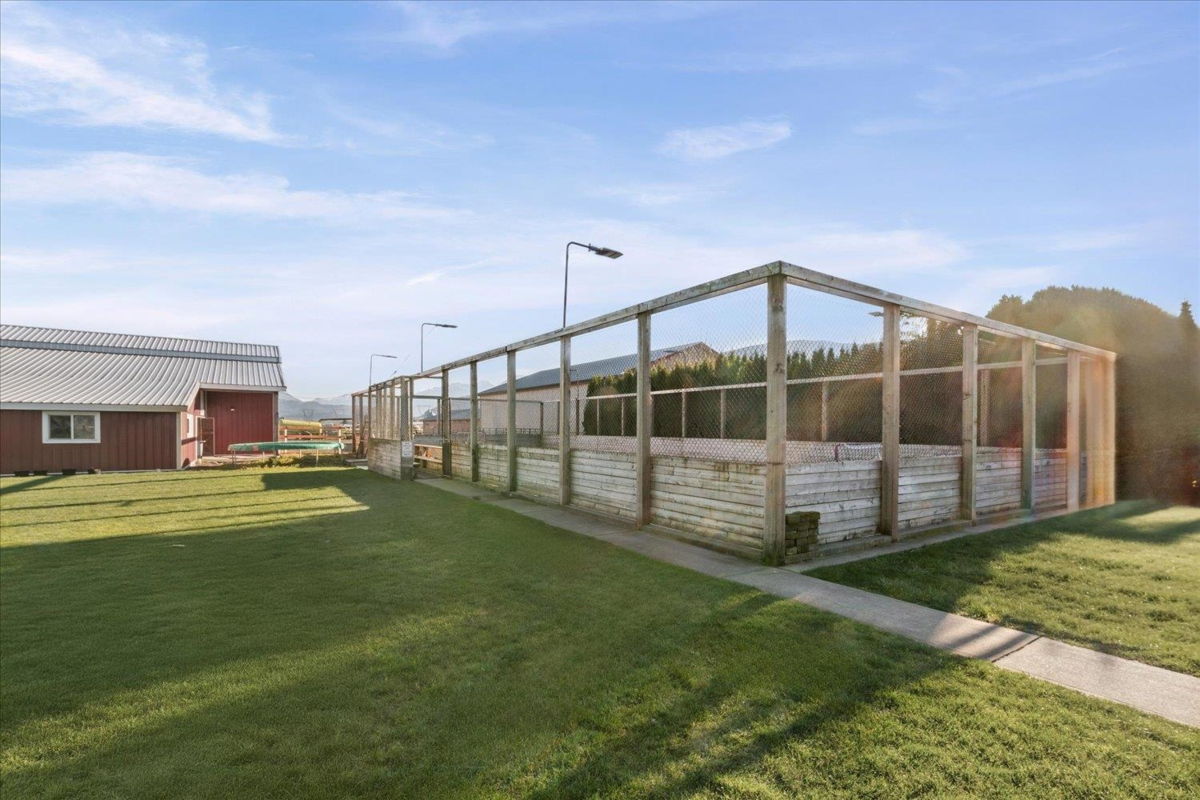 Outdoor Deck Photo of 5844 Blackburn Road, Chilliwack, BC