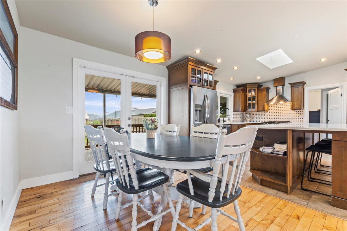 Primary Bedroom Photo of 5844 Blackburn Road, Chilliwack, BC