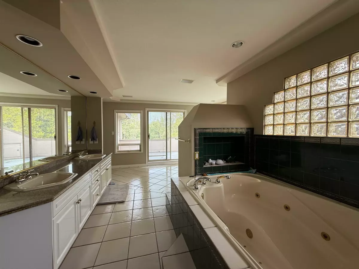 Walk-In Closet Photo of 1136 Smith Avenue, Coquitlam, BC