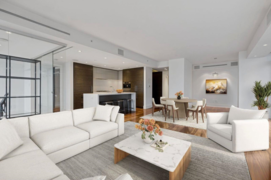 2702 667 Howe Street, Vancouver, BC