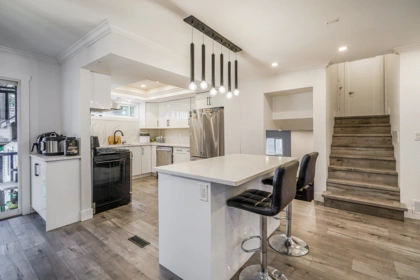 Breakfast Nook Photo of 15270 84a Avenue, Surrey, BC