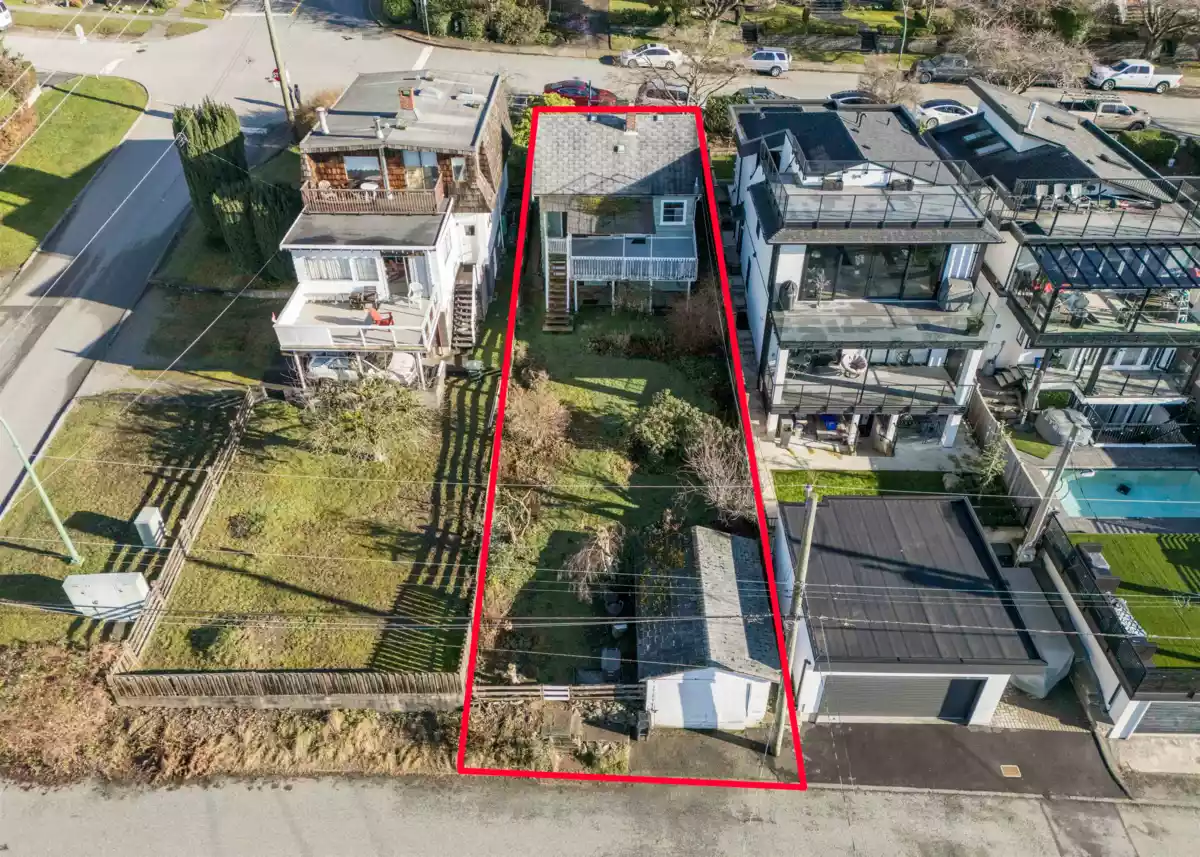 Street View Photo of 11 Hythe Avenue, Burnaby, BC