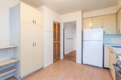 Hallway Photo of 11 Hythe Avenue, Burnaby, BC