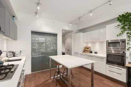 227 108 E 1st Avenue, Vancouver, BC, Vancouver — Apartment/Condo for sale