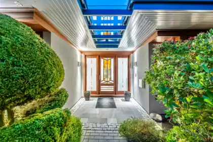 Hot Tub / Spa Photo of 389 Moyne Drive, West Vancouver, BC