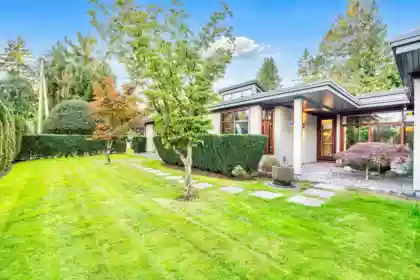 Street View Photo of 389 Moyne Drive, West Vancouver, BC