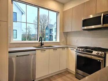 Kitchen Photo of 139 488 Furness Street, New Westminster, BC