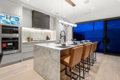 Breakfast Nook Photo of 3679 Pandora Street, Vancouver, BC