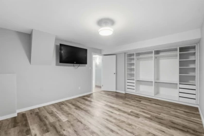 Hallway Photo of 21101 119 Avenue, Maple Ridge, BC