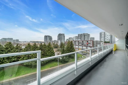 Hot Tub / Spa Photo of 703 5766 Gilbert Road, Richmond, BC