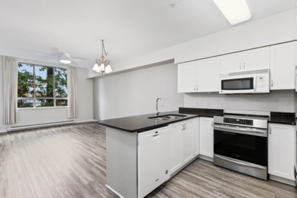 403 16068 83 Avenue, Surrey, BC, Surrey — Apartment/Condo for sale