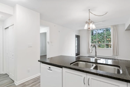 403 16068 83 Avenue, Surrey, BC, Surrey — Apartment/Condo for sale