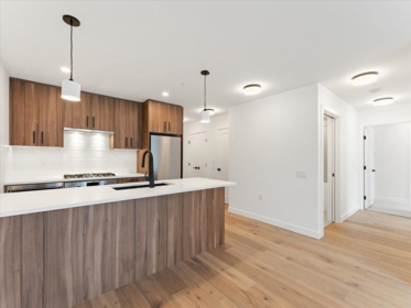 201 6859 Cambie Street, Vancouver, BC, Vancouver — Apartment/Condo for sale