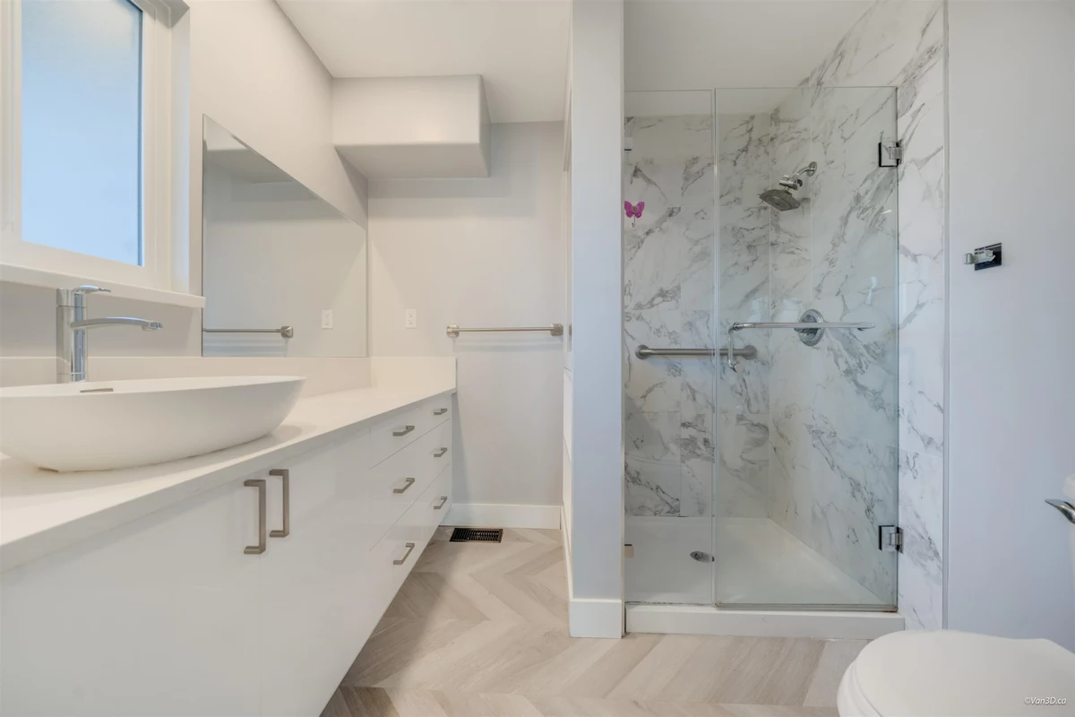 Hallway Photo of 3464 196 Street, Langley, BC