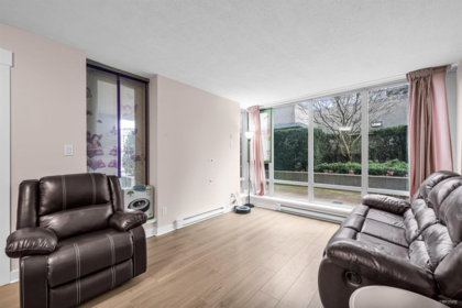 Breakfast Nook Photo of 509 6733 Buswell Street, Richmond, BC