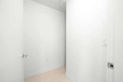 Basement Recreation Room Photo of 603 4928 Quebec Street, Vancouver, BC