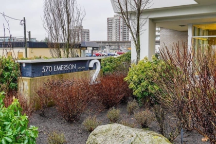 2103 570 Emerson Street, Coquitlam, BC, Coquitlam — Apartment/Condo for sale
