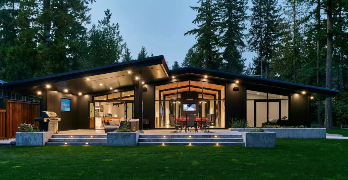 Exterior Front Photo of 2409 Windridge Drive, North Vancouver, BC