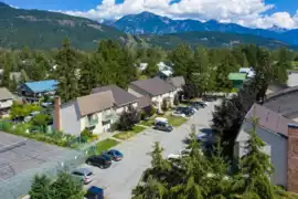 15 1470 Laurel Street, Pemberton, BC
