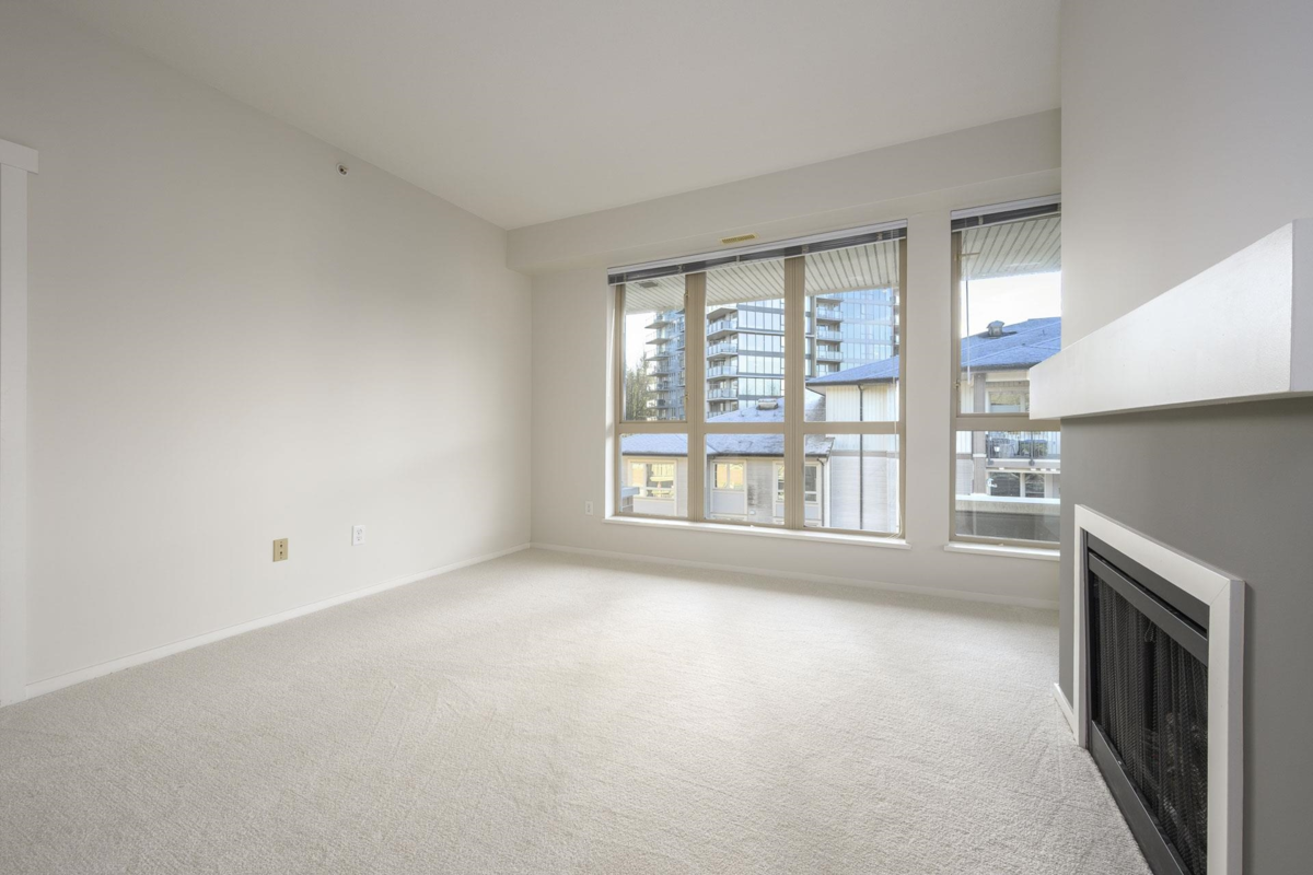 Dining Area Photo of 419 801 Klahanie Drive, Port Moody, BC