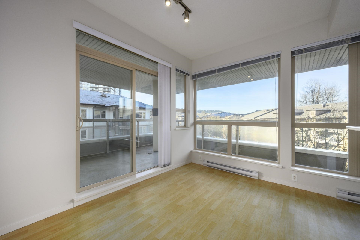 Kitchen Island Photo of 419 801 Klahanie Drive, Port Moody, BC