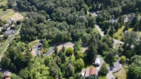 Garden / Landscaping Photo of 42205 Majuba Hill Road, Chilliwack, BC
