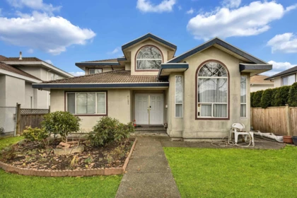 6122 168 Street, Surrey, BC, Surrey — Single Family Residence for sale