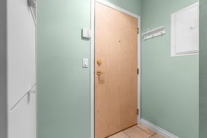 Powder Room Photo of 505 1032 Queens Avenue, New Westminster, BC